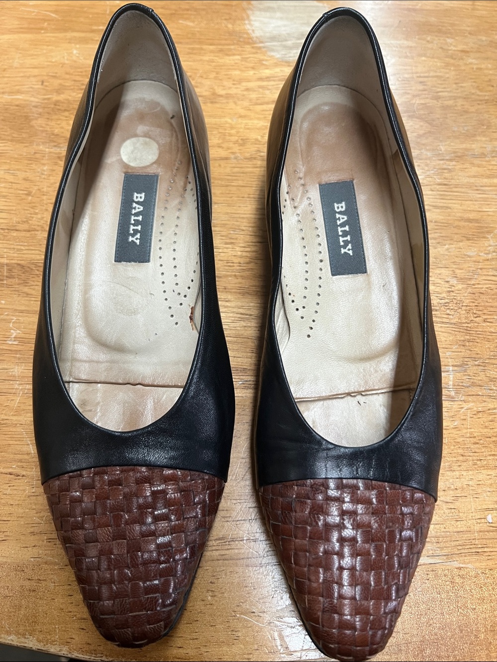 Bally Black and Brown Woven Leather Pointed-Toe Flats